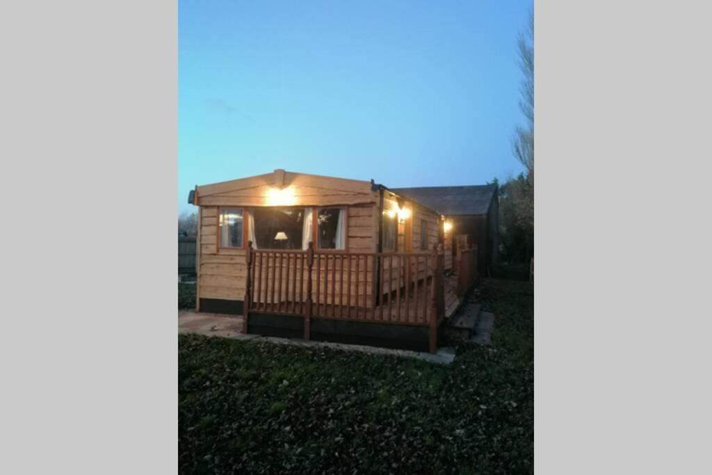 Poplar Lodge Log Caravan Kirkby on Bain Dış mekan fotoğraf