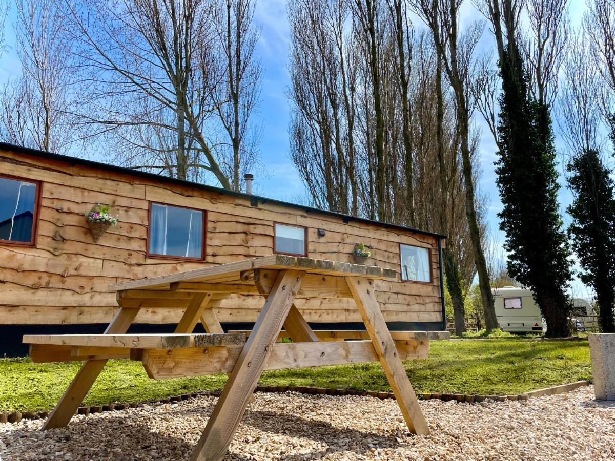 Poplar Lodge Log Caravan Kirkby on Bain Dış mekan fotoğraf